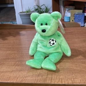 Kicks the Bear Ty vintage. Bear NWT